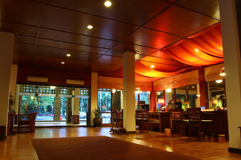 Mesra Business & Resort Hotel Samarinda Exterior foto